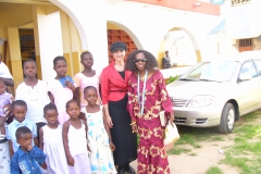 Kay and Sandi with children in Ghana